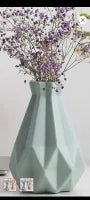 Diamond Pattern Plastic Flower Vase for Home Decoration Lightweight and Durable