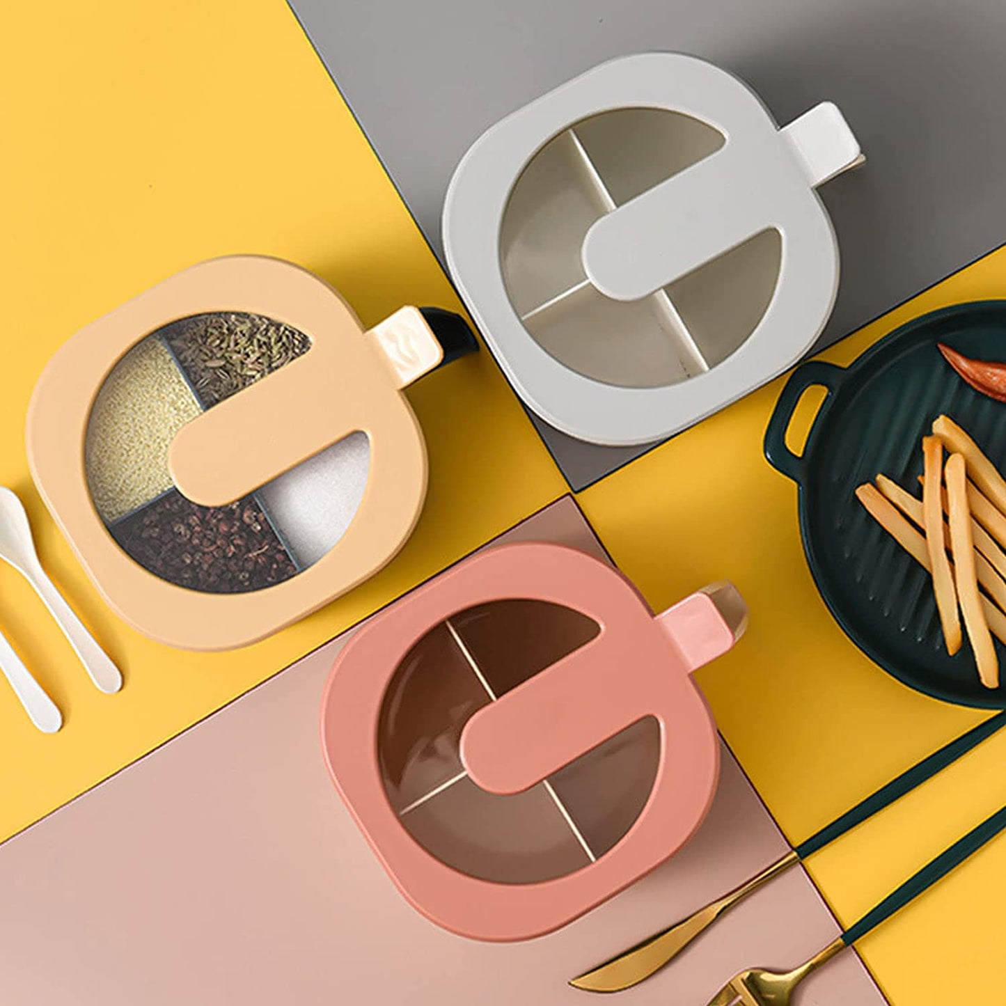 4 grid masala box with spoon / 4 grid spice jar with free spoon